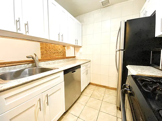 Rented by Voro NYC | media 20