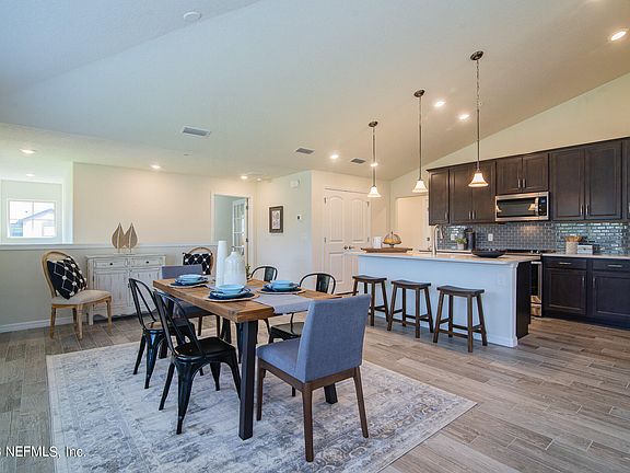 3rd image of 530 ORCHARD PASS Avenue #4H