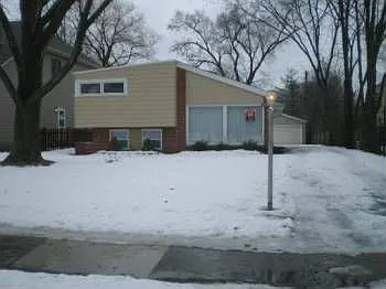 1365 Eastwood Ave photo 1