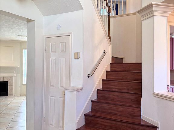 3rd image of 14731 Ridgechase Ln