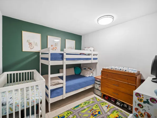 305 East 24th Street image 8 of 10