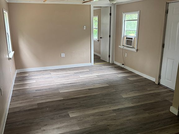 3rd image of 5020 Charter Oak Dr #3