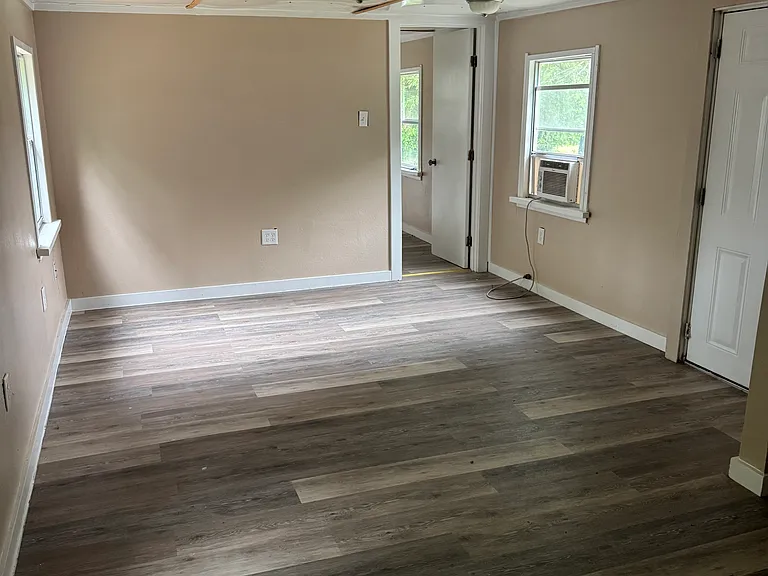 5020 Charter Oak Dr #3 — Photo 3