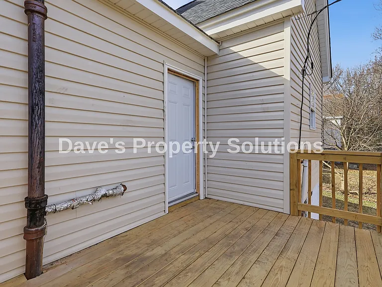 408 Seaman St — Photo 21
