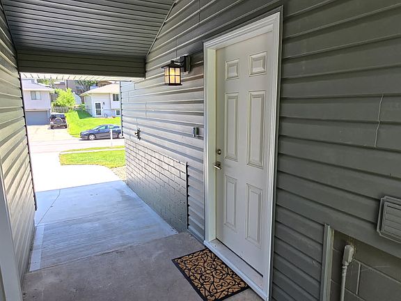 2nd image of 6624 S 151st St