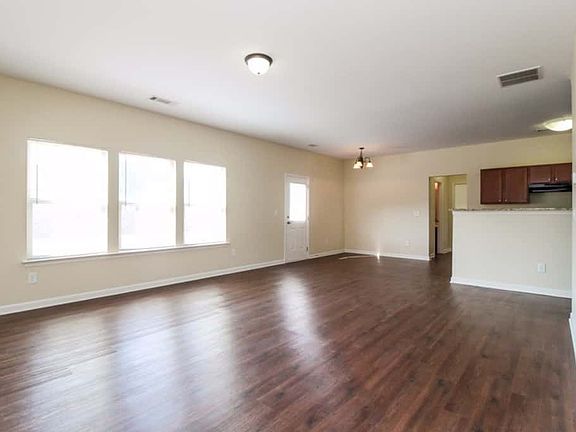 4th image of 4222 Oak Field Dr