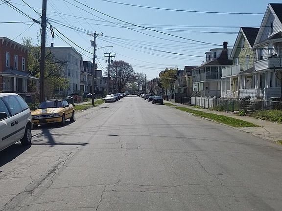 4th image of 1073-1077 Hancock Ave