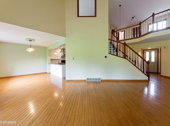 3rd image of 1784 Pebble Beach Dr