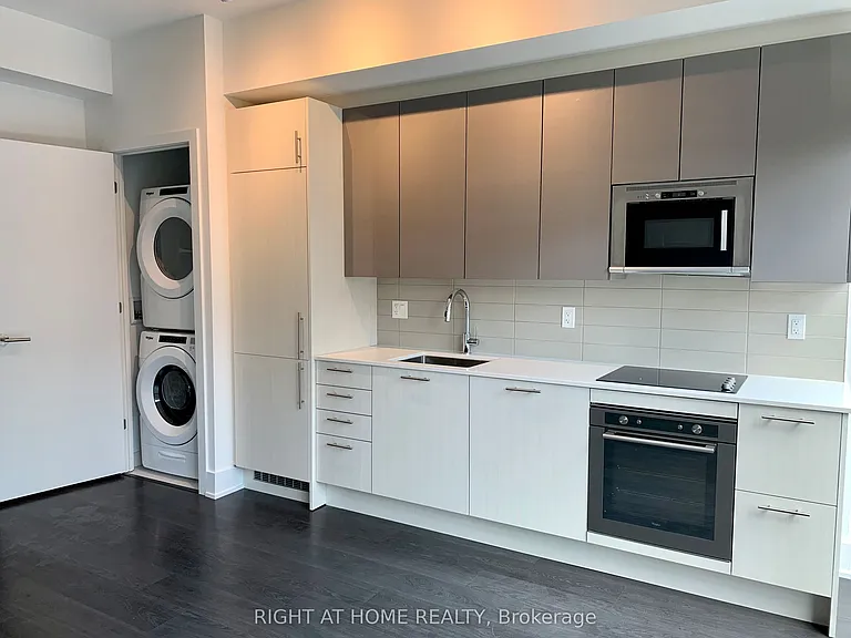 403 Church St #205 — Photo 5