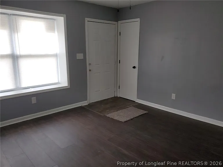 724 Spruce St — Photo 3