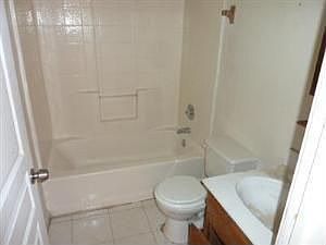 5th image of 4023 51st St