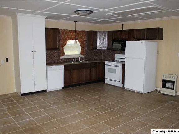 3rd image of 3253 Charity Ln