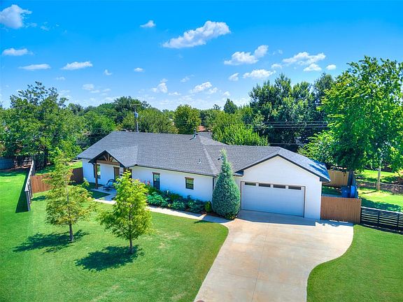 2nd image of 9516 Ridgeview Cir