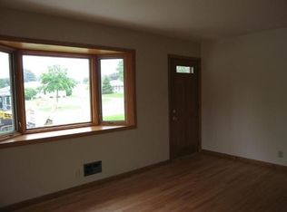 7318 W Holt Ct, Milwaukee, WI 53219