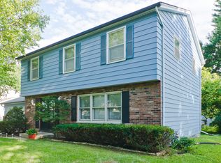 1755 Devonshire Ct, Elgin, IL 60123