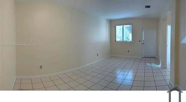 3 bed, $2,500 — Photo 3