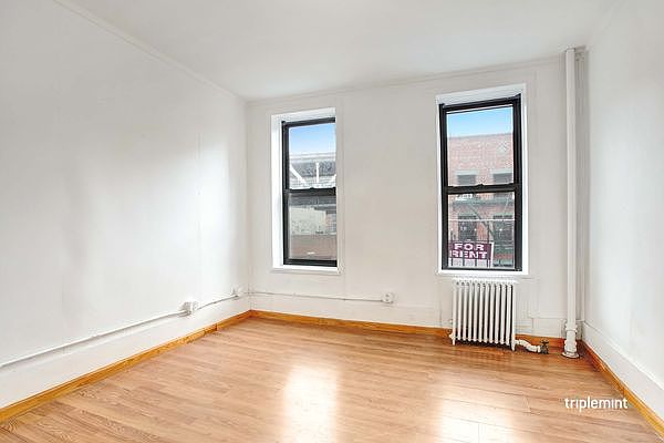 1st image of 35 Market St APT 3B