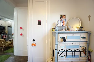 Rented by Rennit Inc.