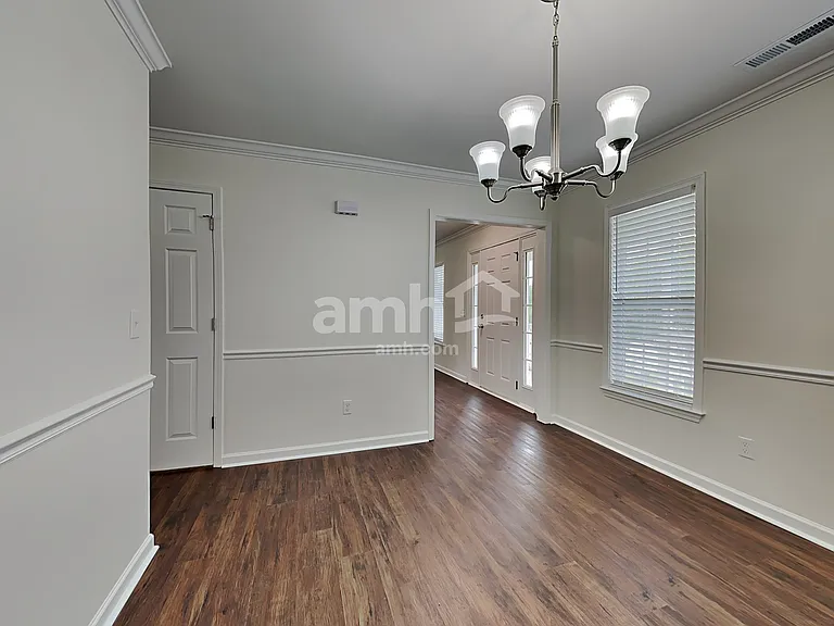 5912 Mineral Springs Ct — Photo 8