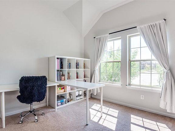 5th image of 1721 Prosperity Dr