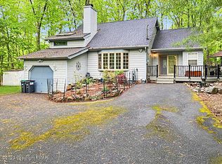 3211 Foxdale Ter, East Stroudsburg, PA 18301