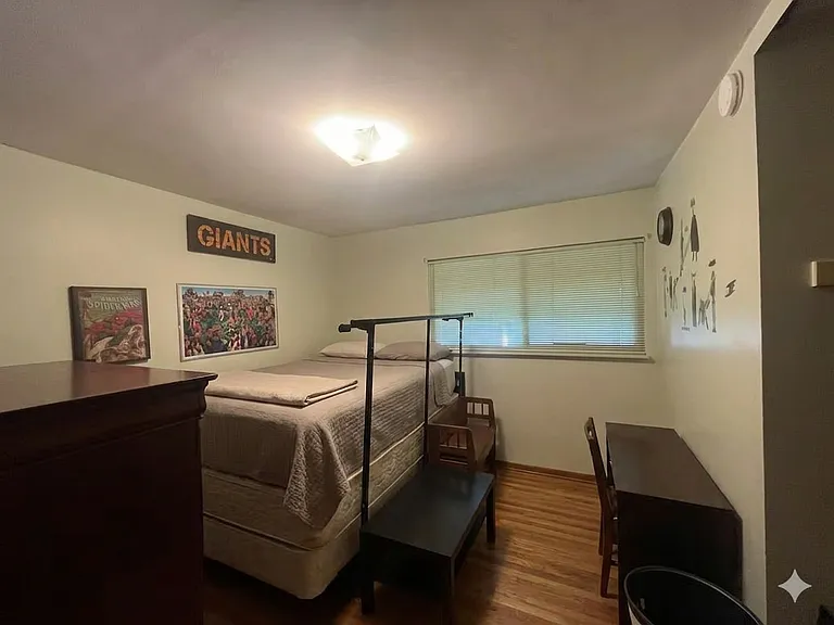 1351 Oakwood Ct — Photo 6