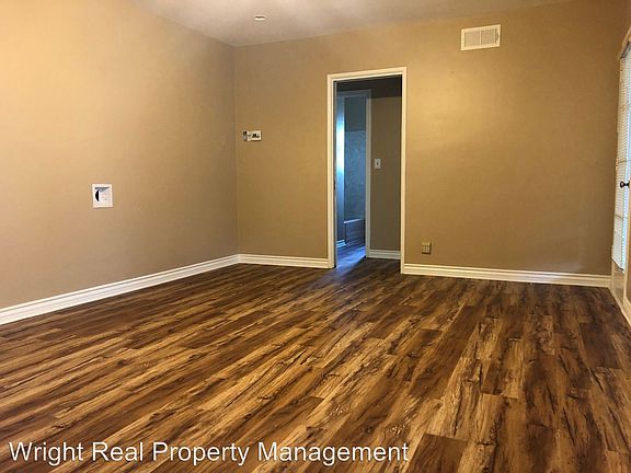 4th image of 1146 N Fenimore Ave