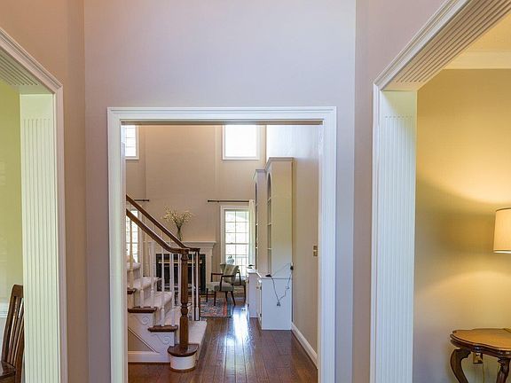 5th image of 101 Meredith Pl