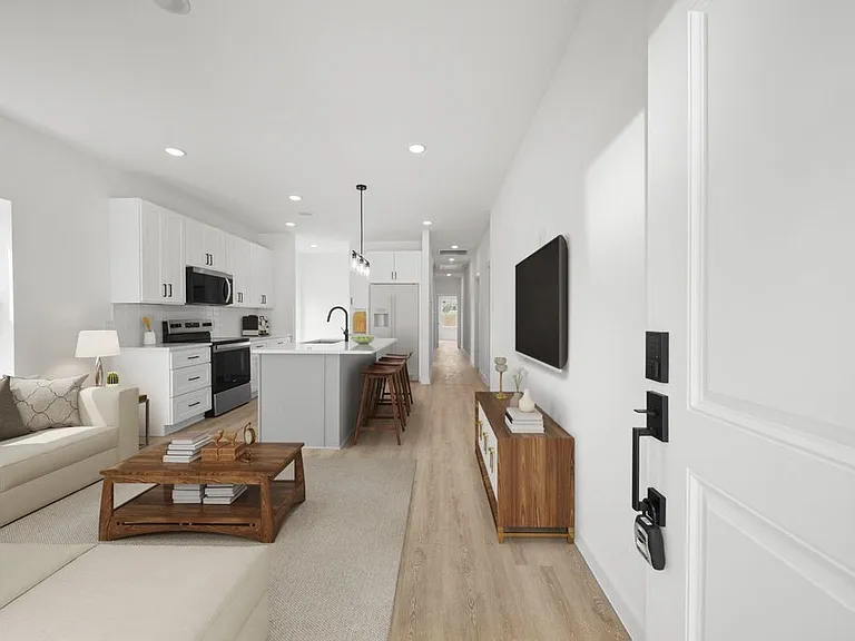 7817 Beckley St #B — Photo 2