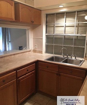 4th image of 123 Catherine Ln