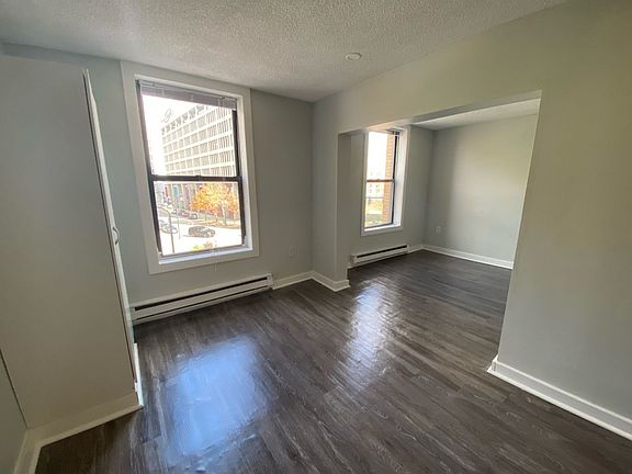 3rd image of 76 Franklin St #30