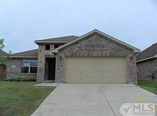 9905 Osprey Dr, Fort Worth, TX 76108