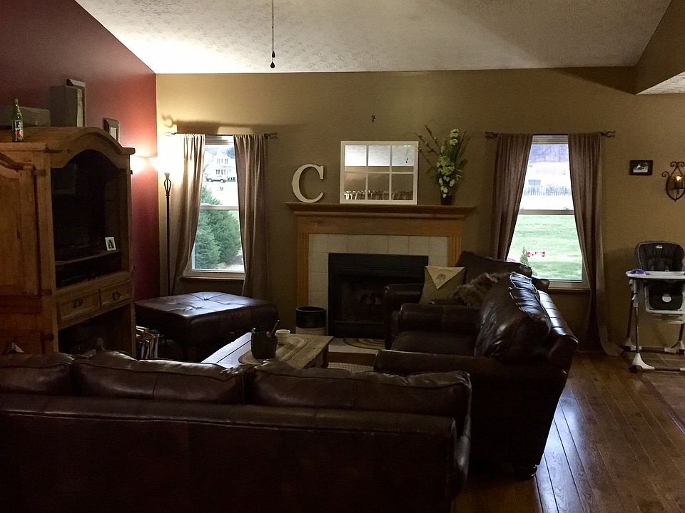 1st image of 1035 Glyn Dennis Dr
