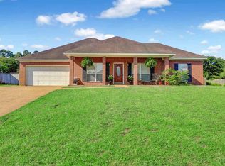 2043 S Cobblestone Cv, Brandon, MS 39042