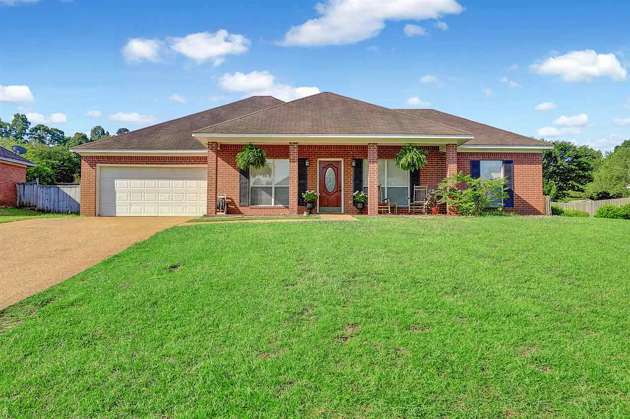 2043 S Cobblestone Cv photo 1