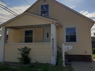 710 19th St NW, Cedar Rapids, IA 52405