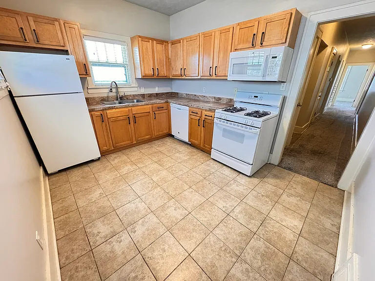 1420 S 17th St #1 — Photo 3
