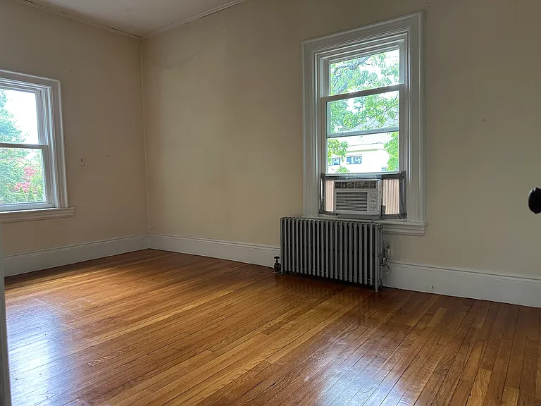 263 Auburndale Ave — Photo 13