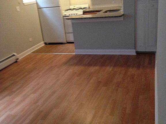 4th image of 534 W Wellington Ave APT 301