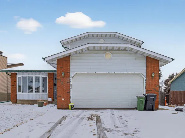 19 Howson Cres NW, Edmonton, AB T5A 4T7