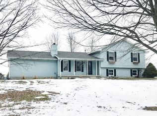 1022 W Columbia Rd, Mason, MI 48854