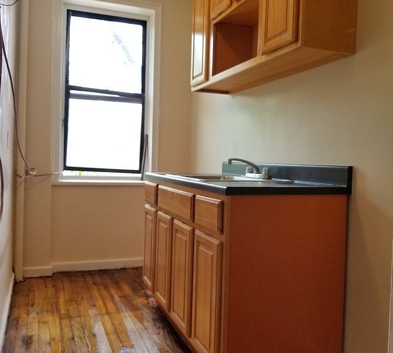 2nd image of 3235 Parkside Pl APT 5G
