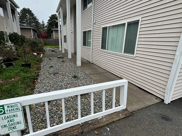 4420 Gibbons St #D — Photo 28