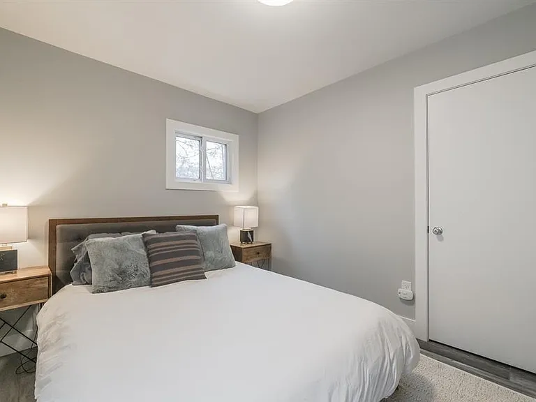 510 E Oakridge St — Photo 17