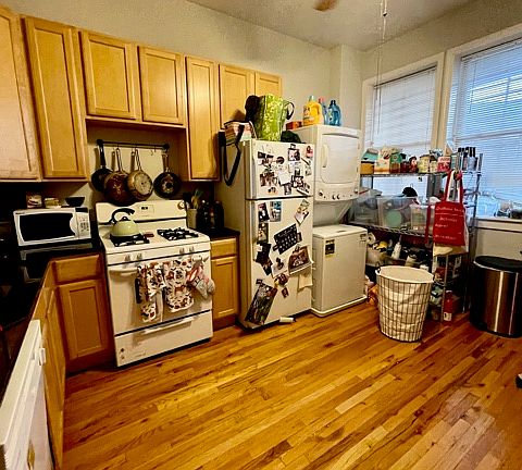 4th image of 2632 N Lincoln Ave #2