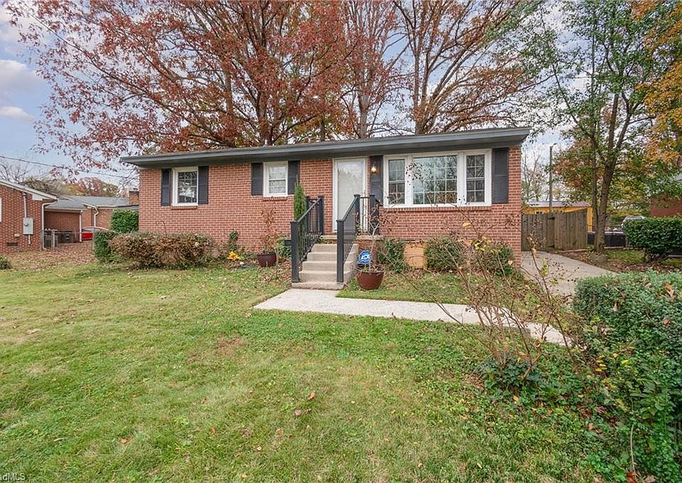 1st image of 1814 Woodmere Dr