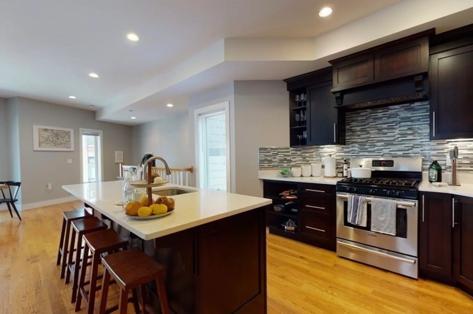 2 bed, 1150 sqft, $4,800 — Photo 4