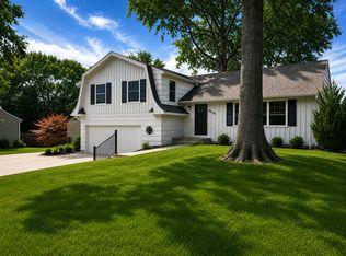 8434 Beverly Dr, Overland Park, KS 66207