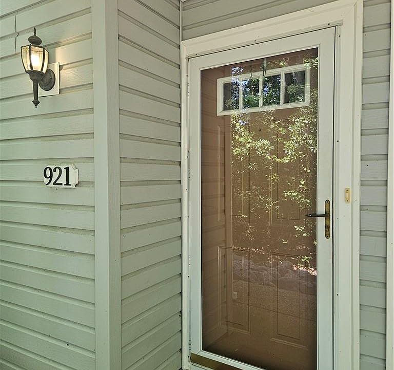 1st image of 921 Whistling Swan Dr