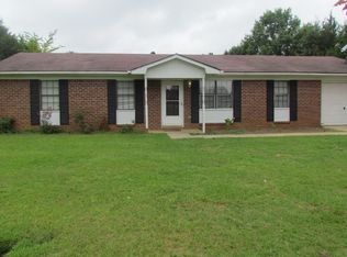 162 Summit Dr, Byron, GA 31008